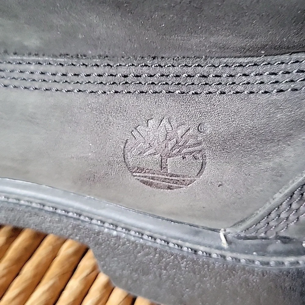 Timberland  boots, grayish black, size 4 junior